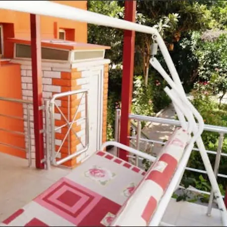 Yazlik Ev 1 Otel *